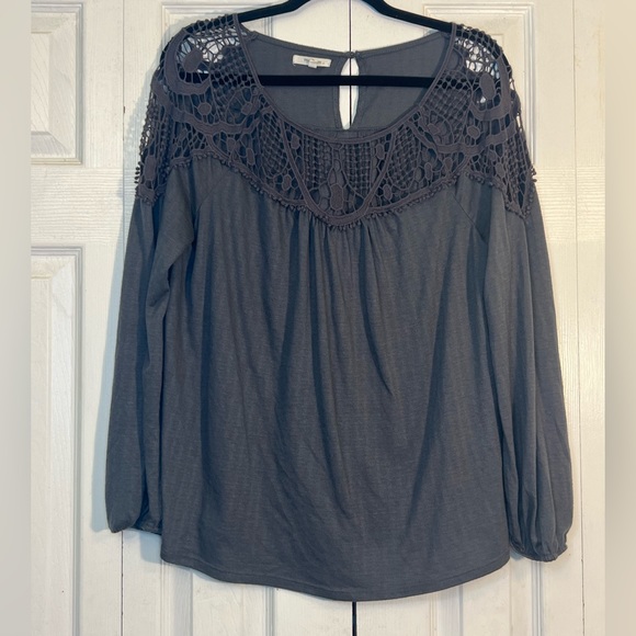 Maurices Tops - Maurice’s size large gray long sleeve shirt.